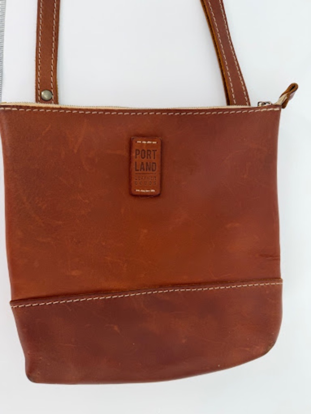 Portland Leather Goods Saddle Full Grain Leather Crossbody Bag Zip Top